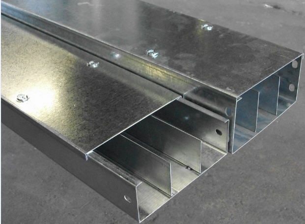 tìm hiểu về máng cáp tôn Zam