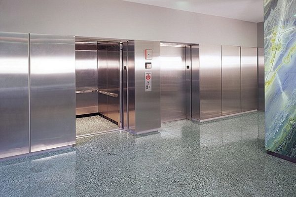 Ốp inox thang máy
