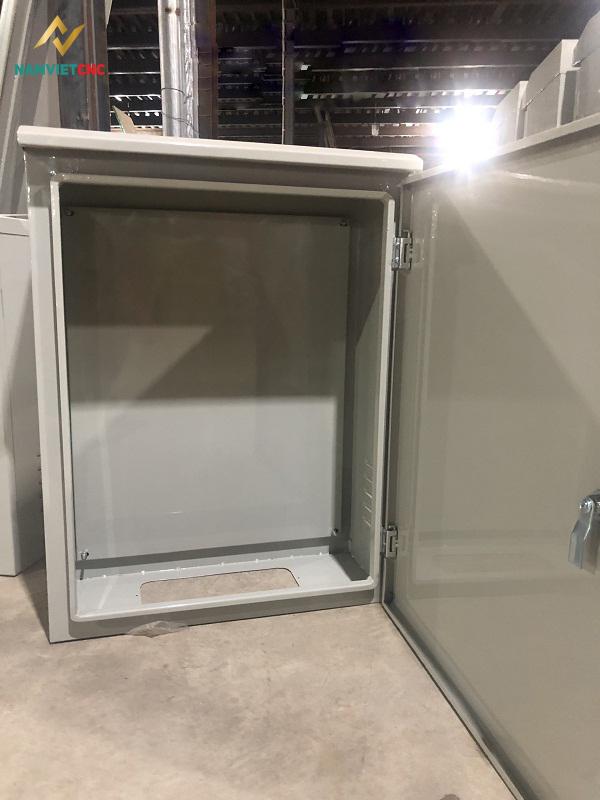 tu-dien-ngoai-troi-600x800 giới thiệu vỏ tủ điện 800x600x300