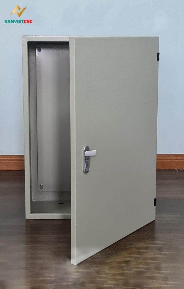giá vỏ tủ điện 400x600x200