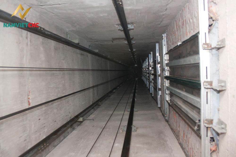 thiết kế thang máy